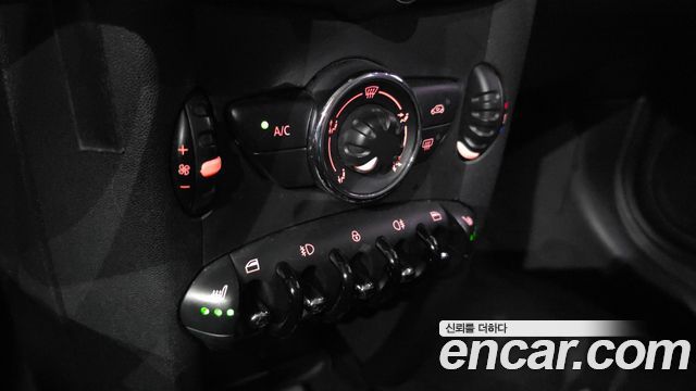 Mini Cooper 2013 — photo 19