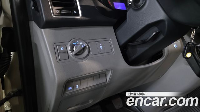 Hyundai Solati 2015 — photo 26