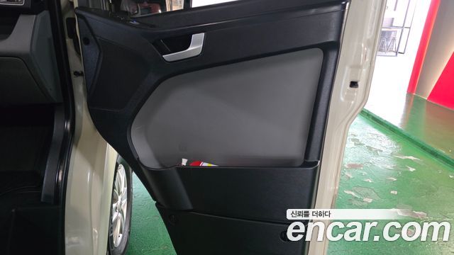 Hyundai Solati 2015 — photo 15