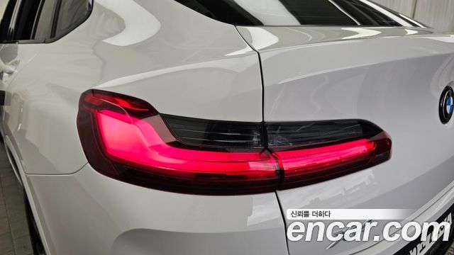 BMW X4 2023 — photo 9