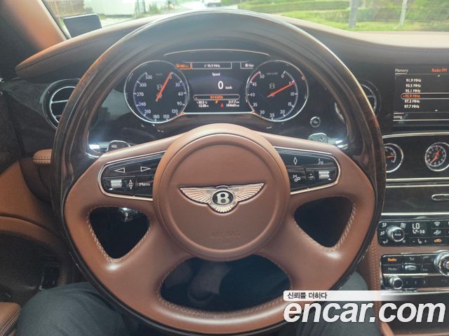 Bentley Mulsanne 2015 — photo 10