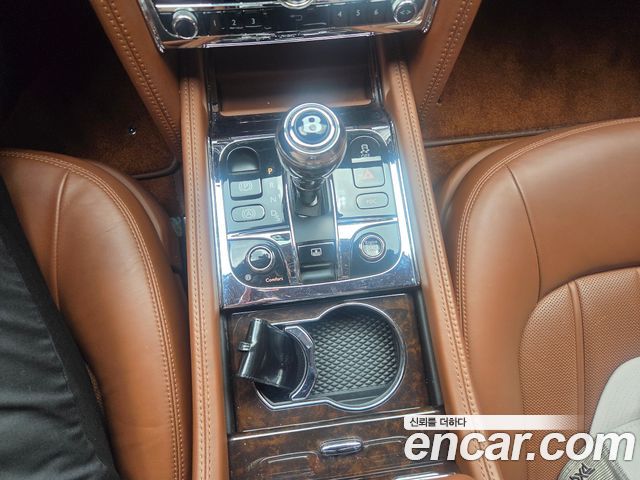 Bentley Mulsanne 2015 — photo 13