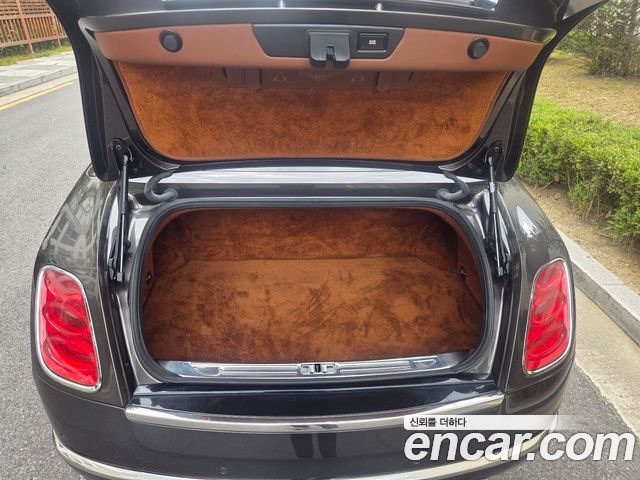 Bentley Mulsanne 2015 — photo 18