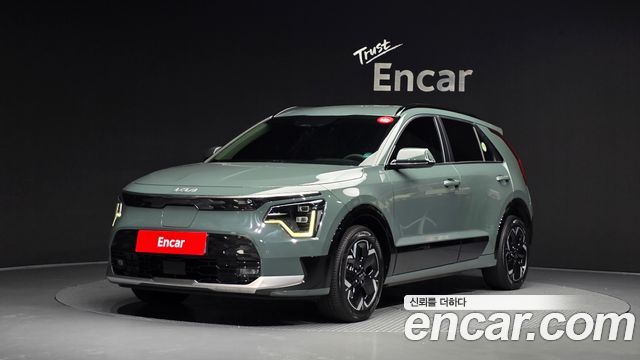 Kia Niro 2023 — photo 1