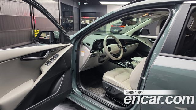 Kia Niro 2023 — photo 13