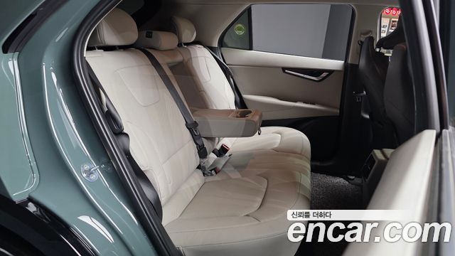 Kia Niro 2023 — photo 17
