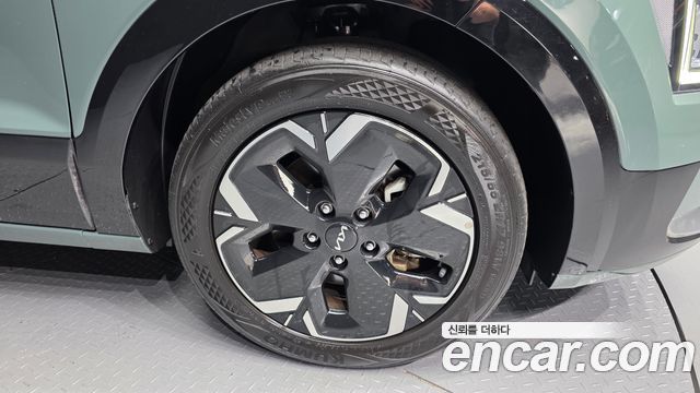 Kia Niro 2023 — photo 7