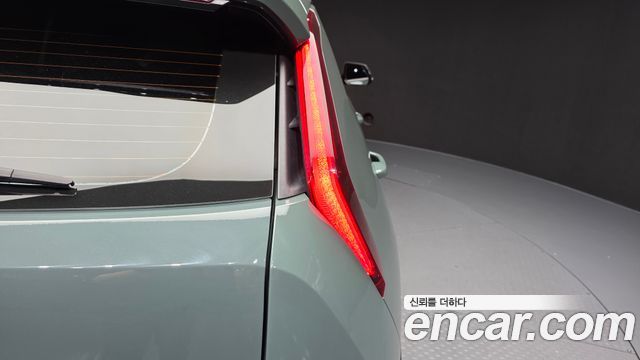 Kia Niro 2023 — photo 9