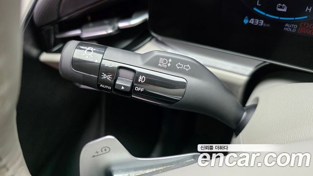 Kia Niro 2023 — photo 28