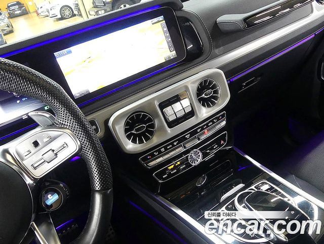 Mercedes-Benz G-Class 2022 — photo 18