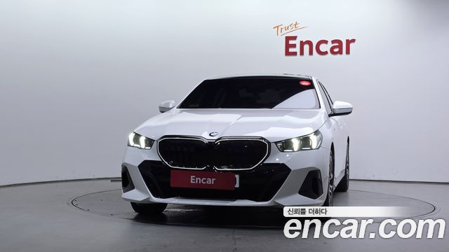 BMW 5-Series 2025 — photo 3