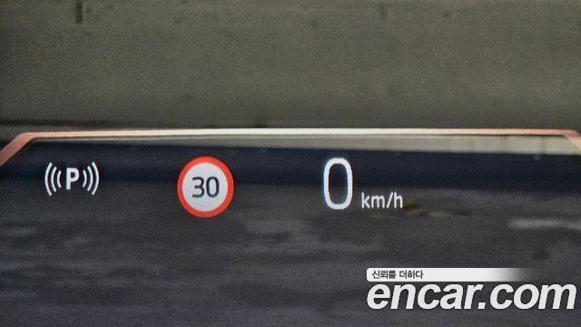 BMW 5-Series 2025 — photo 24