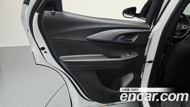 Chevrolet Korea Trailblazer 2022 — photo 15