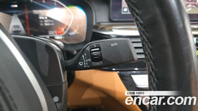 BMW 5-Series 2021 — photo 29
