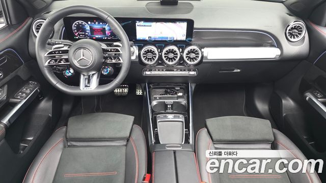 Mercedes-Benz GLB-Class 2025 — photo 7