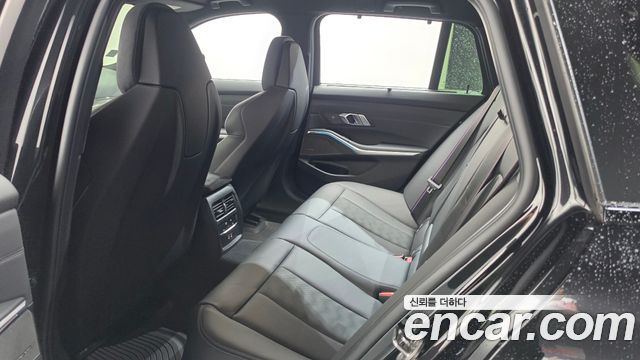 BMW M3 2025 — photo 17