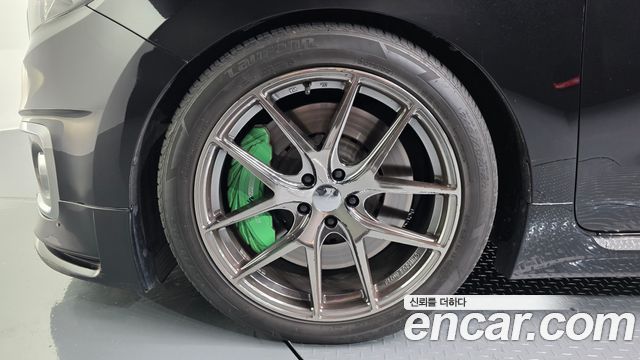 Kia Canival 2018 — photo 5