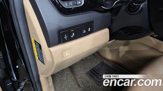 Kia Canival 2018 — photo 22