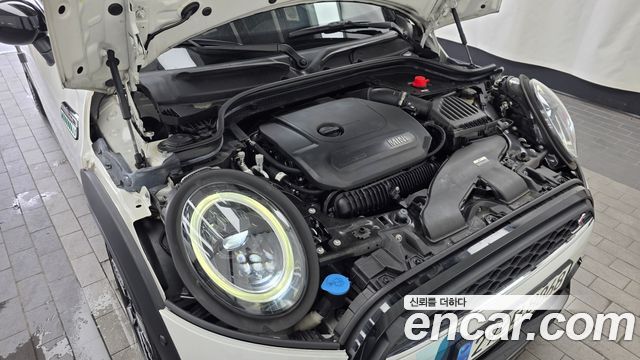 Mini Cooper Convertible 2023 — photo 6