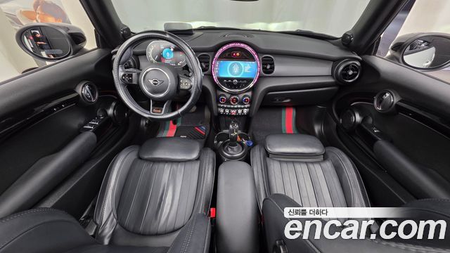 Mini Cooper Convertible 2023 — photo 10