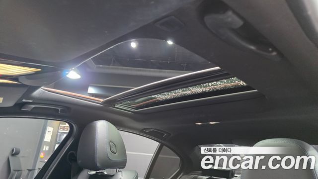 BMW 3-Series 2021 — photo 23