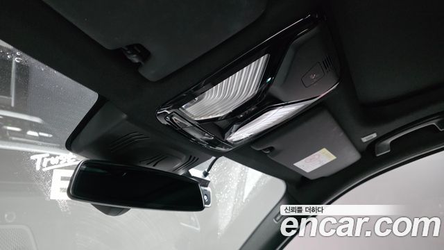 BMW 3-Series 2021 — photo 26
