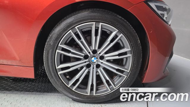 BMW 3-Series 2021 — photo 7
