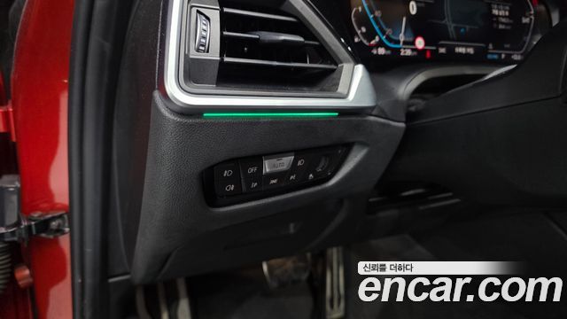 BMW 3-Series 2021 — photo 27