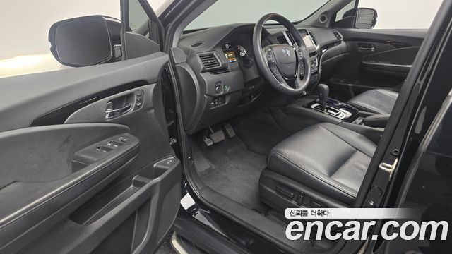 Honda Pilot 2017 — photo 13