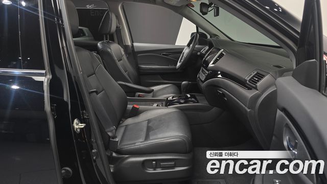 Honda Pilot 2017 — photo 17
