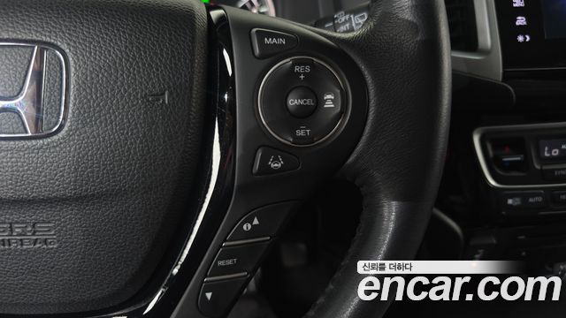 Honda Pilot 2017 — photo 23