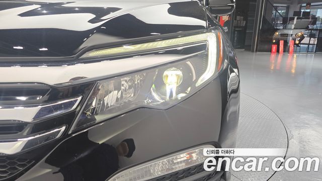 Honda Pilot 2017 — photo 8