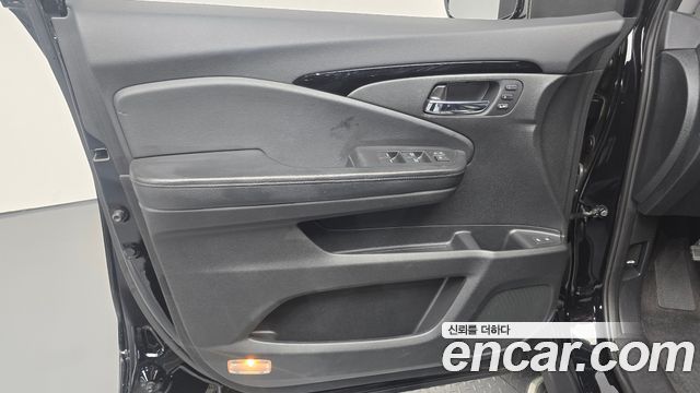 Honda Pilot 2017 — photo 14