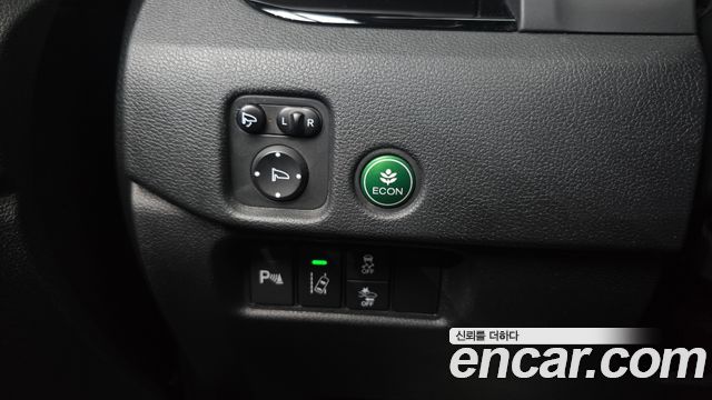 Honda Pilot 2017 — photo 29