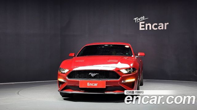 Ford Mustang 2022 — photo 3