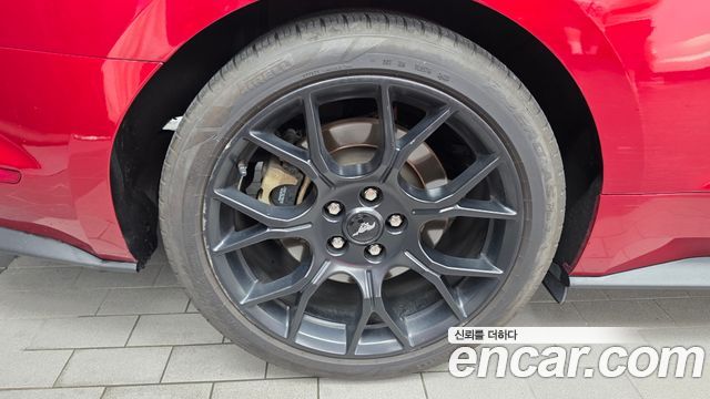 Ford Mustang 2022 — photo 5