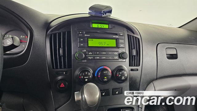Hyundai Starex 2014 — photo 19