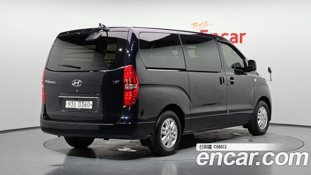 Hyundai Starex 2020 — photo 2