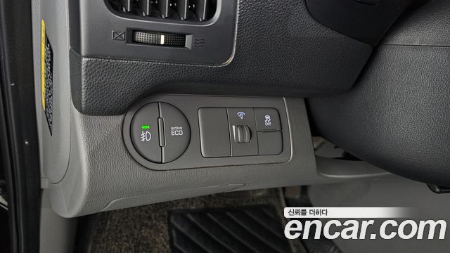 Hyundai Starex 2020 — photo 18