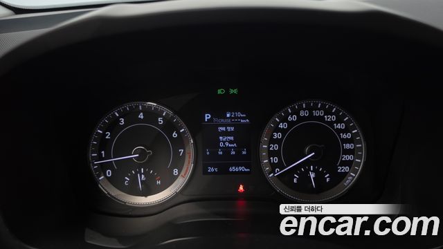 Hyundai Venue 2022 — photo 11