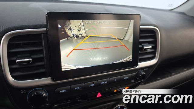 Hyundai Venue 2022 — photo 21