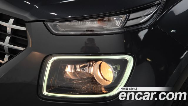 Hyundai Venue 2022 — photo 8