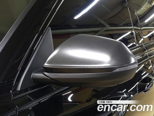 Audi RSQ8 2025 — photo 4