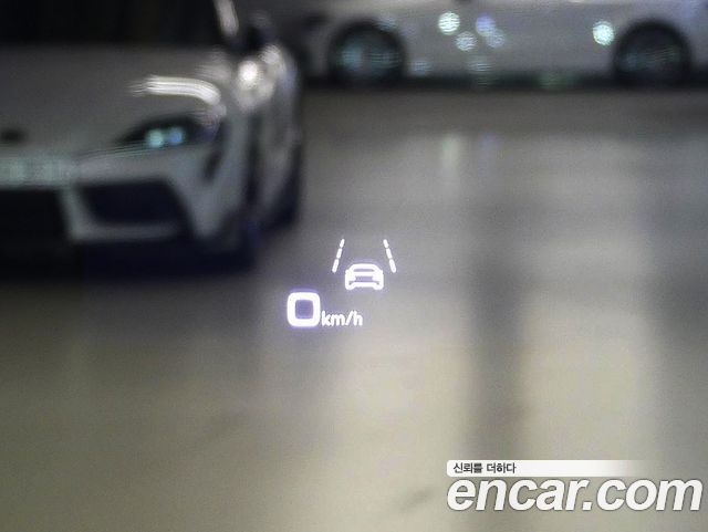 Audi RSQ8 2025 — photo 8