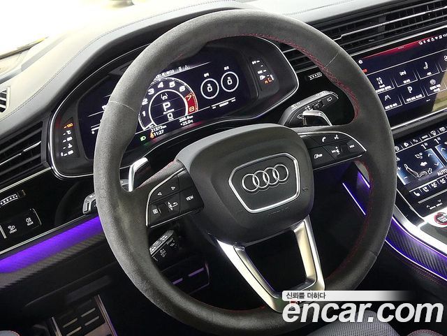Audi RSQ8 2025 — photo 12