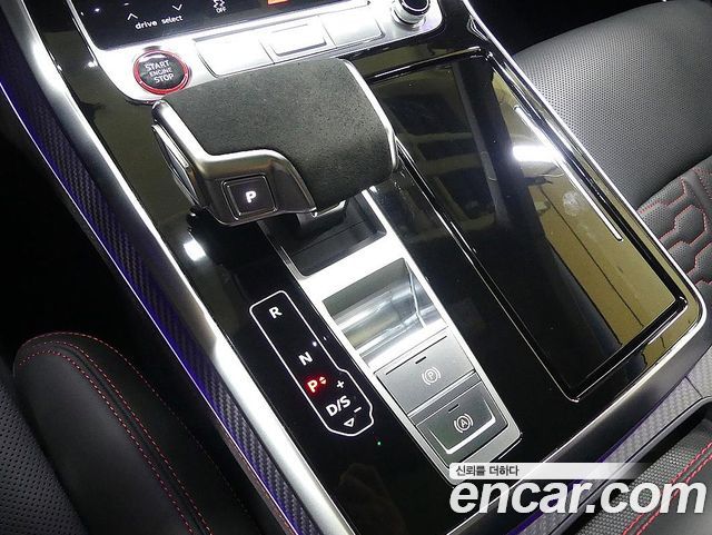 Audi RSQ8 2025 — photo 16