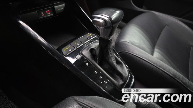 Kia Stonic 2019 — photo 12
