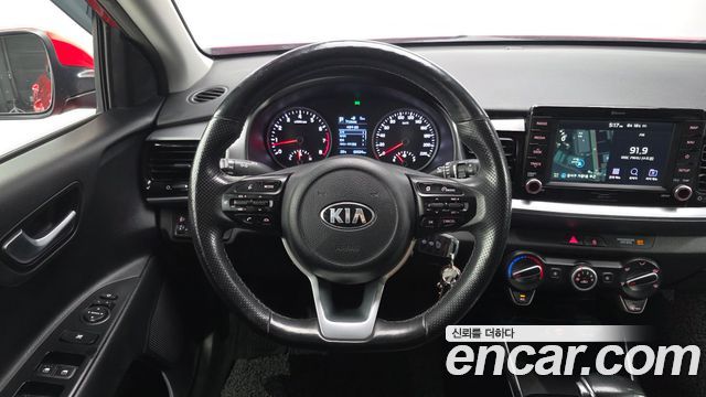 Kia Stonic 2019 — photo 20