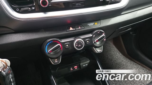 Kia Stonic 2019 — photo 23