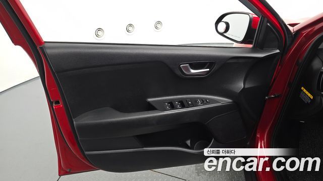 Kia Stonic 2019 — photo 14